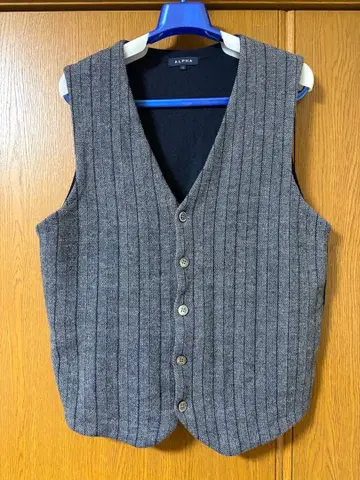 ALPHA 스트라이프 패턴 베스트 LL 울 100%