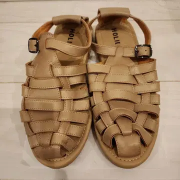 [ HOLIDAY ] 베이지 꼬임 샌들