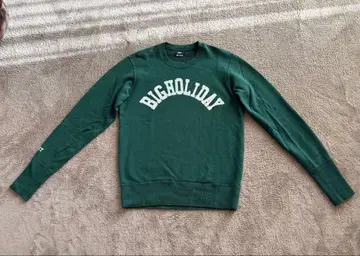 TMT BIGHOLIDAY 맨투맨 S 사이즈 그린 트레이닝복