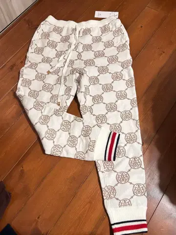 새상품! 앙코르 키 코어 스팬얀 모노그램 니트 조거 팬츠