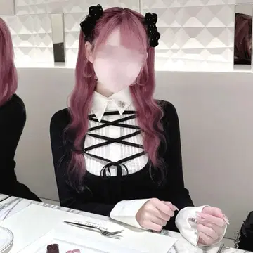 새상품 HONEY MEW 레이스업 도킹 상의 블랙