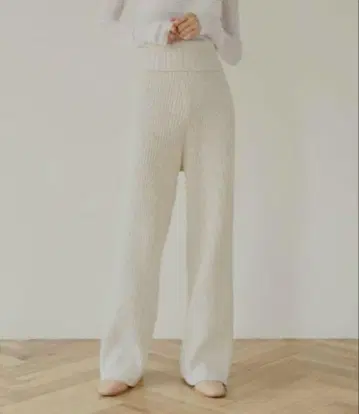 새상품! 시루무린 comfy 니트 스트레이트 팬츠 M 사이즈 니트 팬츠