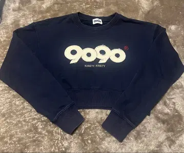 9090 og 로고 패치드 크루넥 스웨트