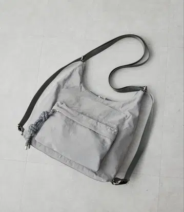 ear PAPILLONNER 이아 파피요네 숄더백 백팩