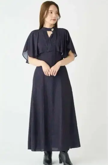 네이비 케이프 원피스 반팔 스나이델