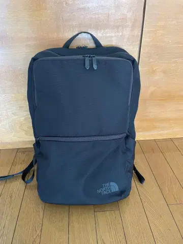 THE NORTH FACE 셔틀 데이팩 블랙 비즈니스 백