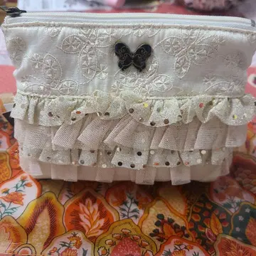 ANNA SUI 프릴 파우치 미사용