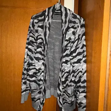 THIRTEEN JAPAN 카모 패턴 오픈 프론트 가디건