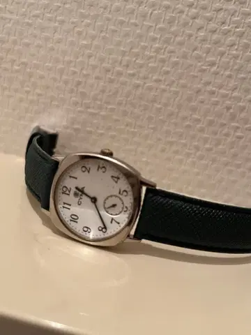 작은 빈티지 시계 CYMA 스몰 세컨드