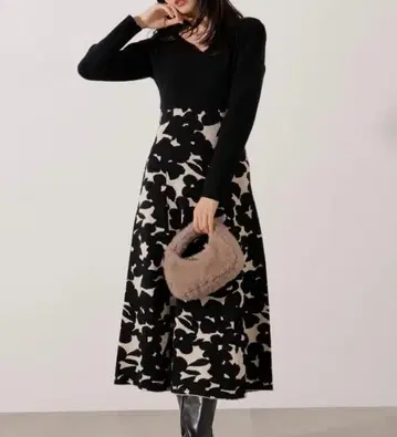 프로포션 바디 드레싱 자카드 플라워 니트 원피스 M 사이즈