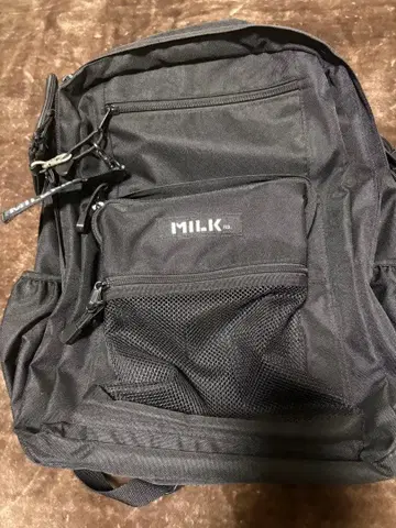 MILK 블랙 백팩