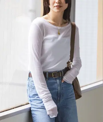 [ 미사용 새상품 ] NOBLE 시어 골지 롱 슬리브 풀오버 화이트