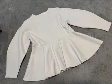 쓰리스퀘어 VERY 콜라보 페플럼 분또 풀오버