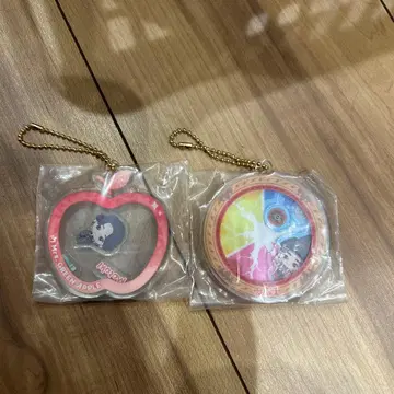 미세스 그린애플 1번 복권 흔들흔들 아크릴 참 모리모토 오오모리