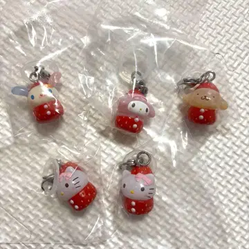 산리오 딸기 표시 액세서리