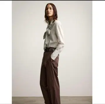 ZARA 체크 무늬 리본 블라우스 셔츠