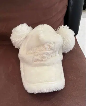 미키 귀 달린 화이트 캡