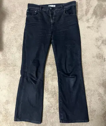 유니클로 JW 앤더슨 슈컷 청바지