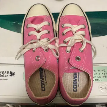 CONVERSE 핑크 로우컷 스니커즈