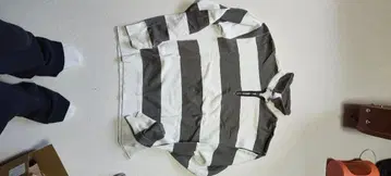 good enough 맨투맨 L 또는 XL 정도