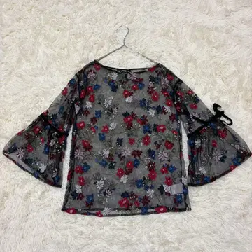 [새상품급] 머큐리듀오 꽃무늬 시스루 상의 (M)