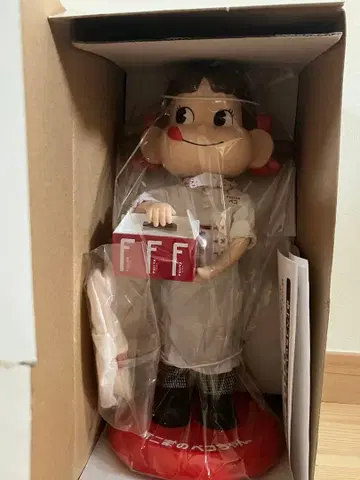 후지야 페코짱 인형 탁상 페코짱 유니폼 버전 FUJIYA