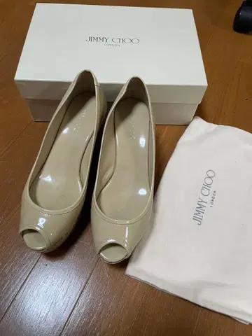 JIMMY CHOO 펌프스 사이즈 38.5