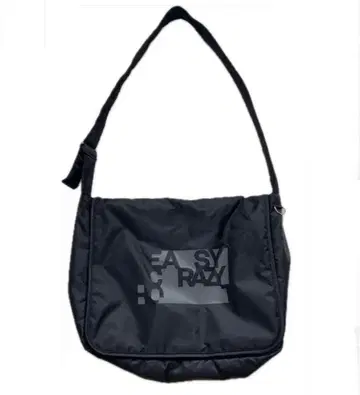 르세라핌 숄더백