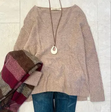 개럴개런트 케이블 짜임 절개 니트 울 보트넥