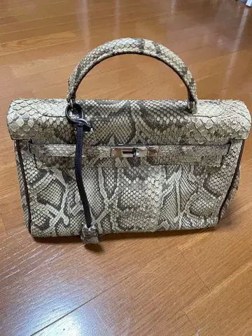 켈리 스네이크 스킨 가죽 백