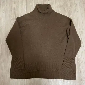 저널 스탠다드 캐시미어 100% 터틀넥 니트 스웨터