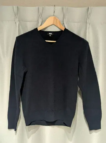 UNIQLO 캐시미어 V넥 스웨터