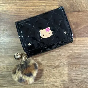 헬로키티 3단 폴더형 지갑 블랙 키티 에나멜 퀼트 일광화상