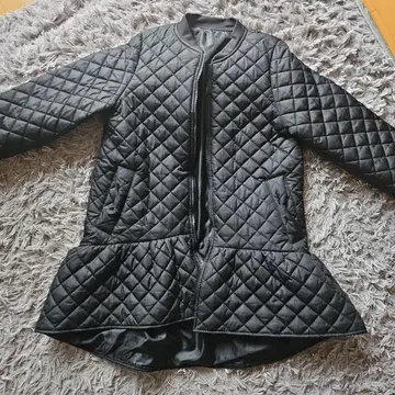 블랙 퀼팅 롱 다운 자켓