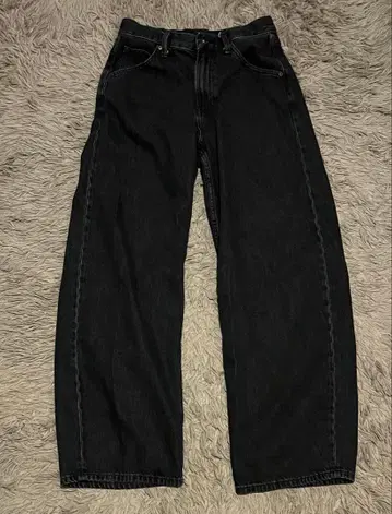 유니클로 배기 커브 청바지