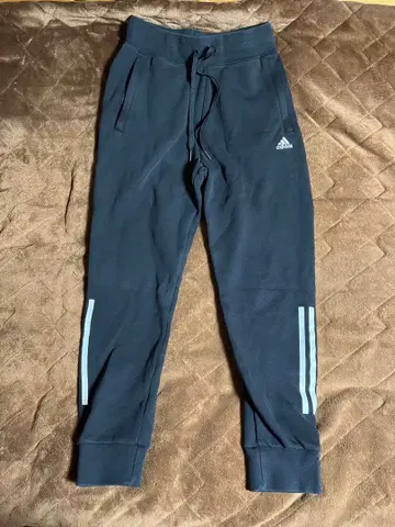 연말 특가! adidas 조거 팬츠 블랙