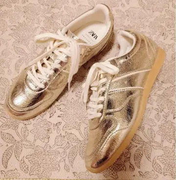 ZARA 메탈릭 이펙트 스니커즈 38 미사용 새상품 정가 6590엔