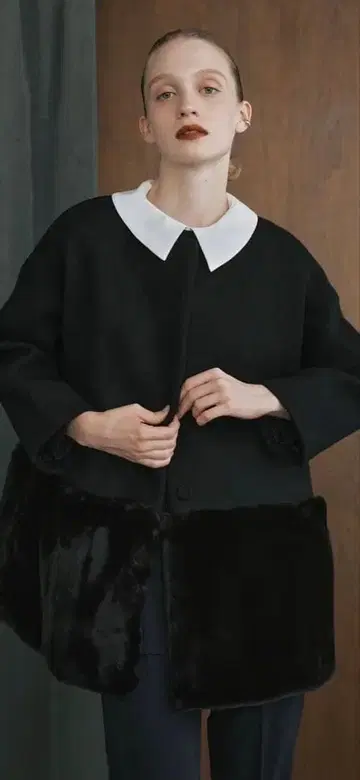 emdot Eco Fur Trim Coat 블랙