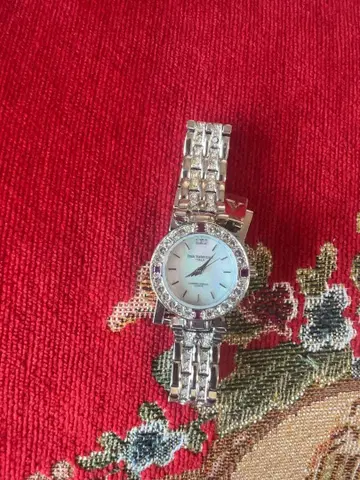 실버 스톤 부착 손목시계