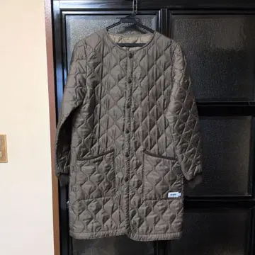 ARMEN 퀼팅 자켓 브라운