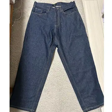 HUF 다크 블루 테이퍼드 데님 34인치