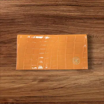황거 지갑 오렌지 지갑 악어 무늬