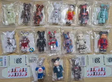 추천 [시리즈 44 17종 세트] 베어브릭 내부 가방 미개봉 카드 포함