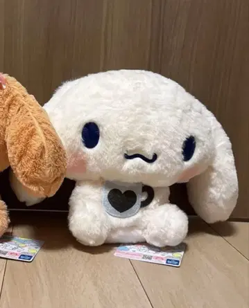 산리오 캐릭터즈 시나모롤 카페 컬러 BIG 봉제 인형 화이트