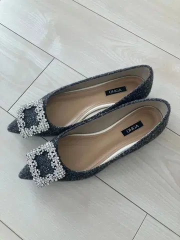 OHGA 비쥬 장식 플랫슈즈 그레이 23cm