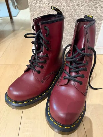 닥터마틴 8홀 부츠 1460