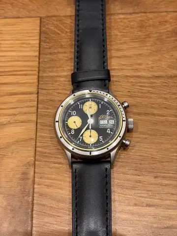 가격 인하 불가 빈티지 레어 필기체 로고 L.L.BEAN 엘엘빈 시계