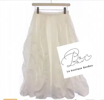 La boutique BonBon 24ss 화이트 벌룬 스커트