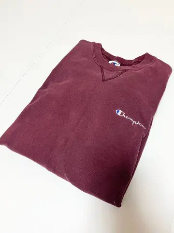 Champion 크림슨 트레이닝복