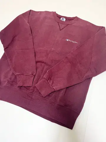 Champion 크림슨 트레이닝복